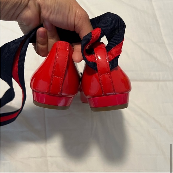 Tory Burch Maritime Flats Red Patent Leather  Tie Up 8.5 - Picture 6 of 7
